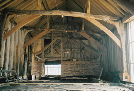 Tudor-Barn